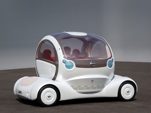 Nissan Pivo необычен своей поворотной кабиной. Если вы не за рулём, можно попивать пивко и…