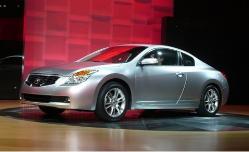 Новое купе Nissan — первая двухдверная машина модели Altima. До этого таким названием щеголяли…