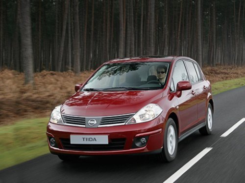 Tiida займёт в модельном ряду Nissan свободное местечко между Note и Qashqai. Так, по мнению…