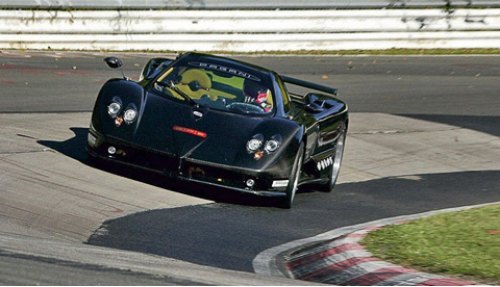 Pagani Zonda F Clubsport. Среднемоторный карбоновый монстр. 650 лошадиных сил, 1230 килограммов. И…