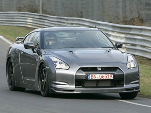 Рекорд круга на Нордшляйфе, установленный почти стандартным купе GT-R, перебит Корветом ZR1. Теперь…