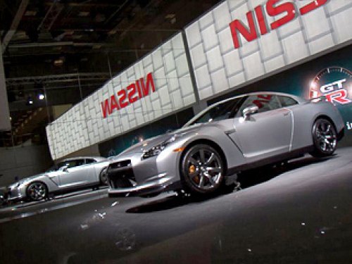 Самая горячая московская премьера — Nissan GT-R. По миру продано уже четыре тысячи машин. Заказано…