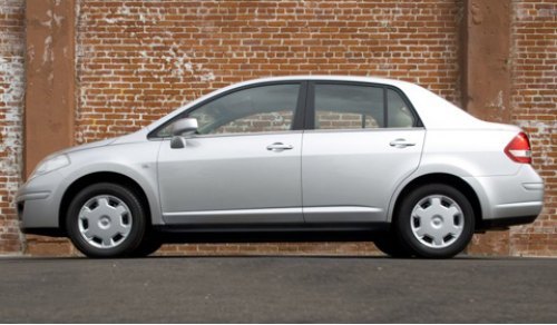 Nissan Tiida также продается в США, но под собственным именем Versa. Кстати, этот автомобиль…