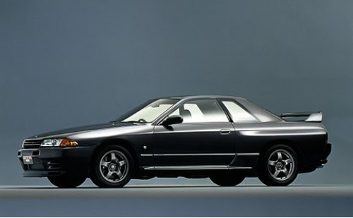 В 1990 году серия из 560 купе GT-R Nismo была выпущена при участии спортподразделения Ниссана ради…