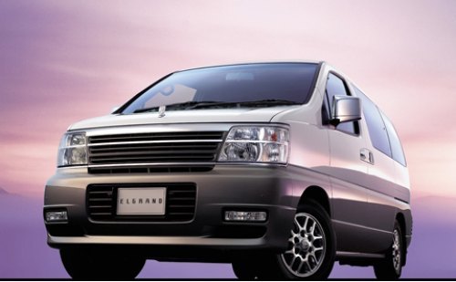 Первый Nissan Elgrand был поставлен на конвейер в 1997 году. Уже тогда машина покоряла публику…