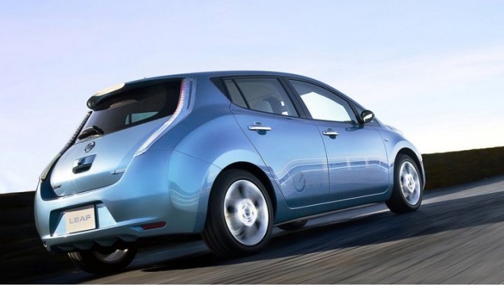 В стандартном цикле NEDC в идеальных условиях Nissan Leaf может пробежать 175 км, а в цикле EPA —…