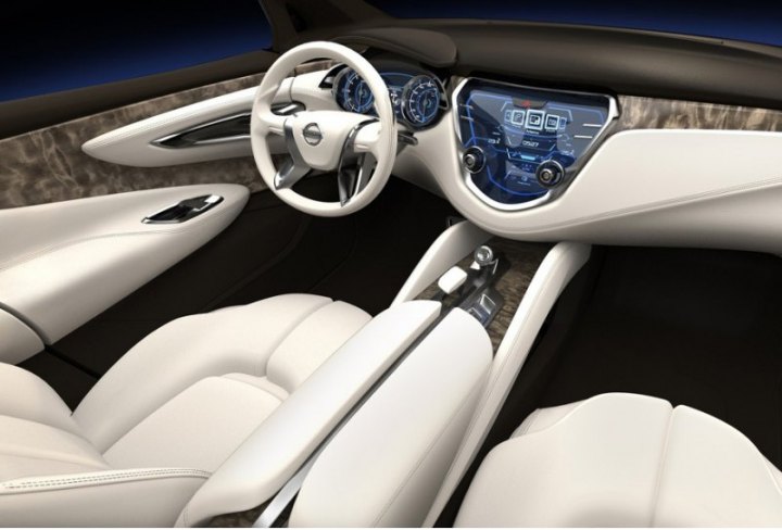 Концепт Nissan Resonance позвал зрителей в космос