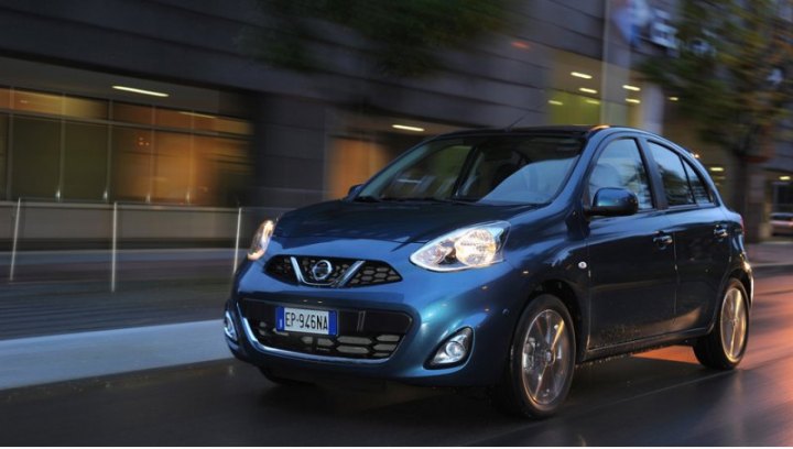 От японской версии европейский хэтчбек Nissan Micra отличается прежде всего головной оптикой.