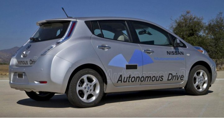 Опыты с автономным вождением компания пока ставит на электромобиле Leaf, но автопилот, конечно,…