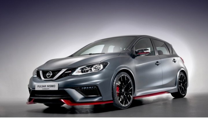 Визитная карточка Nismo — атласно-серый окрас с красными и хромированными акцентами, устрашающий…