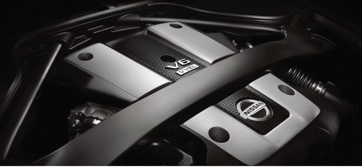 Нынешний 370Z использует ниссановский мотор серии VQ объемом 3,7 л с отдачей в 336–355 л.с. в…