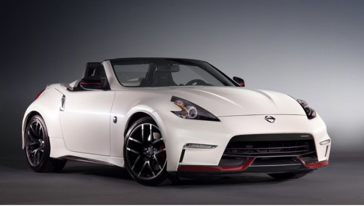 Аэродинамический пакет от Nismo, светодиодные дневные ходовые огни, красные цветовые акценты на…