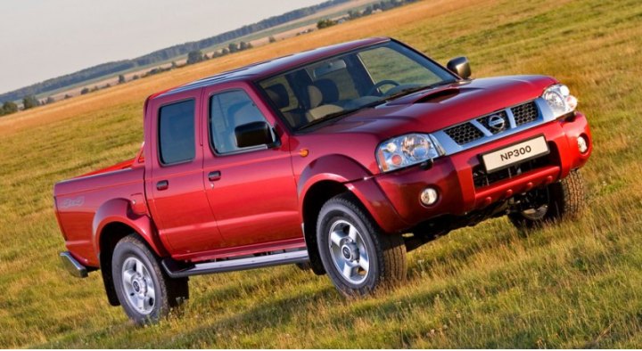 Фирма Nissan больше не будет привозить в Россию две свои модели. «Под нож» вполне ожидаемо попали…