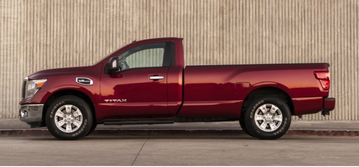 Пикап Titan с кабиной Single Cab, задним приводом и мотором V8 5.6 был самой доступной вариацией…