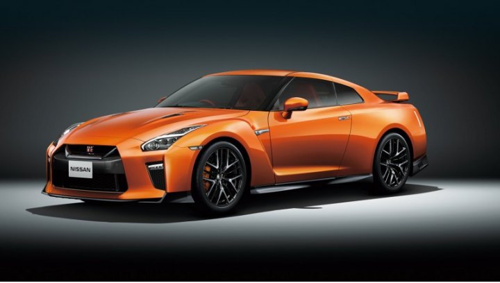 Сейчас GT-R в Японии стоит от 10 828 400 до 24 200 000 иен (7,55–16,87 млн рублей). Твинтурбомотор…
