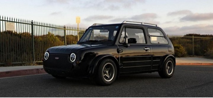 На продажу выставлен модернизированный ретро-хэтчбек Nissan Pao