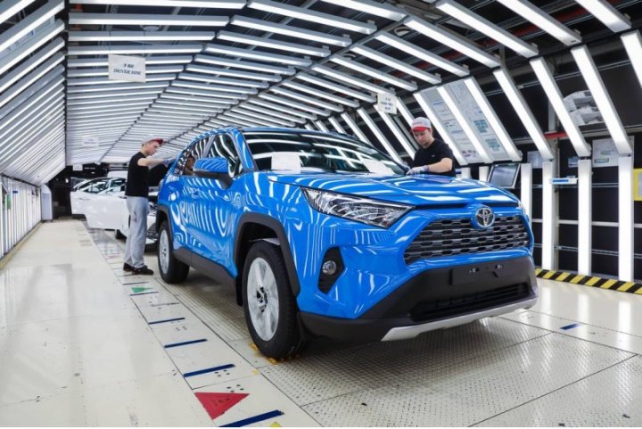 Таким образом, российский рынок получит модели Nissan и Toyota, которые производят внутри страны. А…