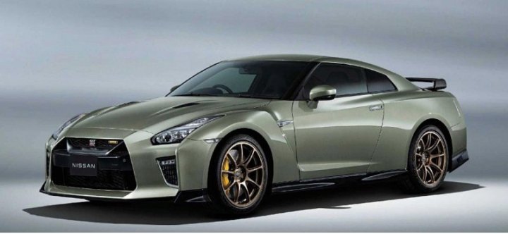 Компания Nissan планирует представить электрическую версию GT-R