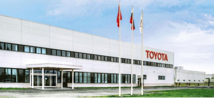 Марки TOYOTA, LEXUS и NISSAN приняли решение не уходить с рынка РФ в 2022 году