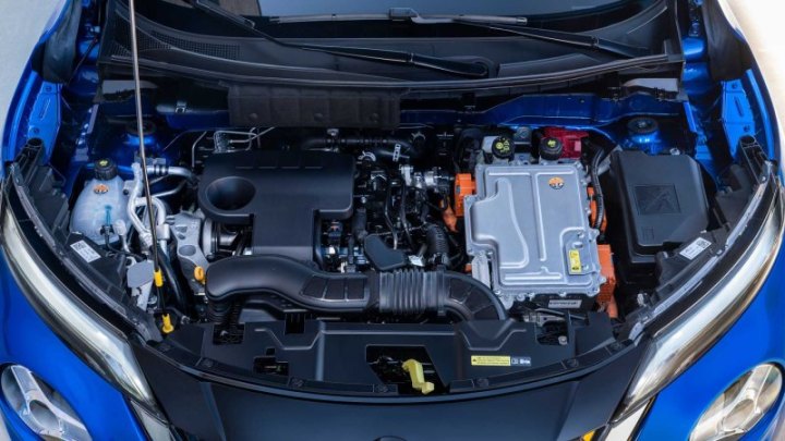 Кроме этого, для новинки в Nissan подготовили специальную версию Premiere Edition с ограниченным…