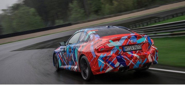 Гоночный автомобиль Nissan Z GT4 Nismo 2023 года показали на тизере перед завтрашним дебютом