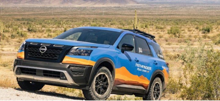 Nissan Pathfinder Rock Creek участвует в ралли в контрастной ливрее