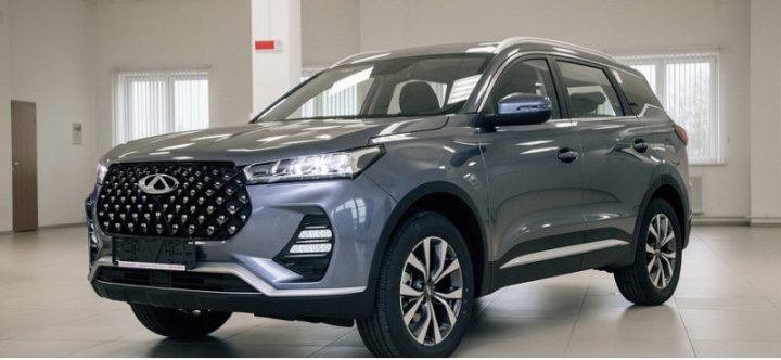 Китайские CHERY, FAW и CHANGAN могут занять место автомашин NISSAN в РФ после 2022 года