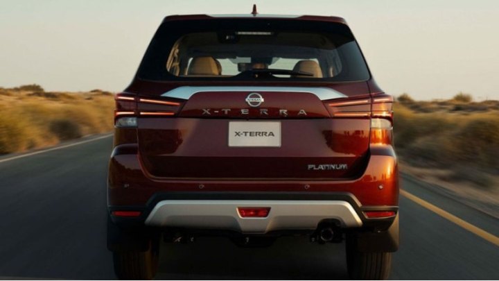 На данный момент в продаже имеется всего один экземпляр Nissan X-Terra в сером оттенке кузова.