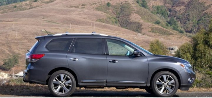Автосайт «За рулём» раскритиковал кроссовер Nissan Pathfinder R52