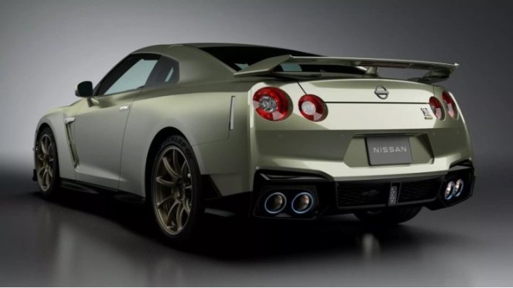 Под капотом GT-R 2024 года установлен 3,8-литровый V6 с двойным турбонаддувом, выдающий 565 л.с. и…