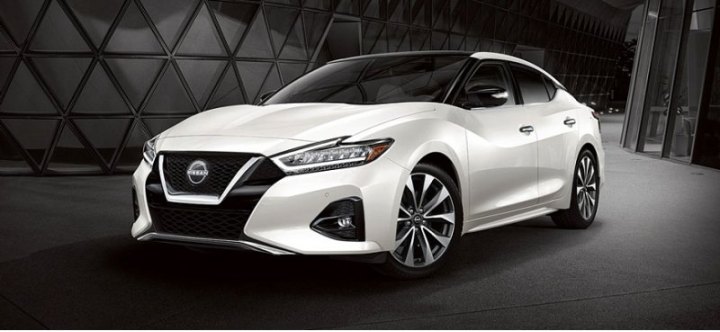 На рынке России начал продаваться новый седан Nissan Maxima