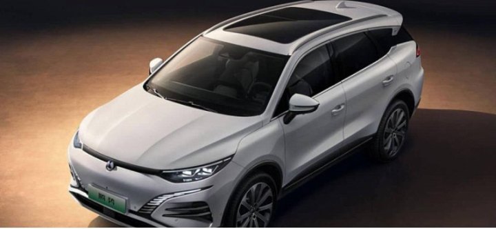 В Китае дебютировал новый кроссовер BYD Denza N8 размером с Nissan Pathfinder