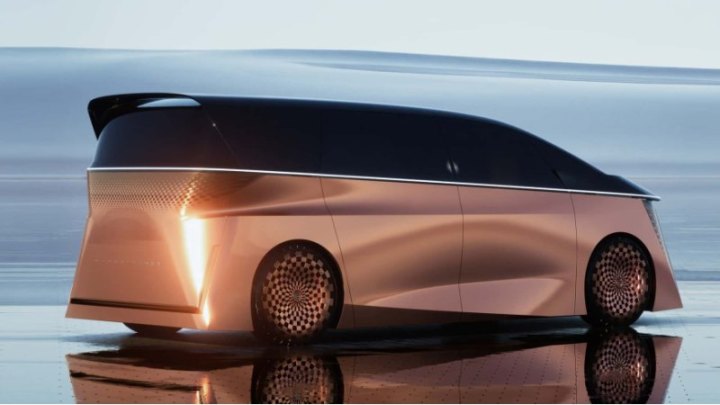 По мнению Nissan, Hyper Tourer ориентирован на людей, которые ценят роскошь и любят проводить время…