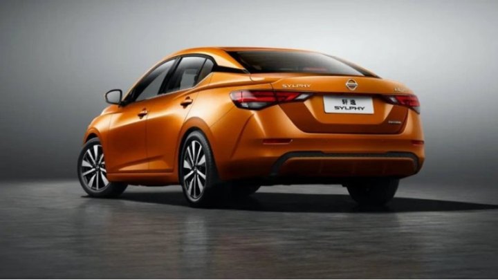 По данным Quto, стоимость Sylphy равна 3 млн 299 тыс. рублей. За эти же деньги также можно купить…
