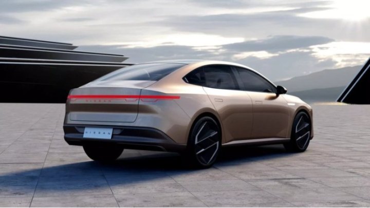 Начиная с Nissan Epoch Concept, это полностью электрический седан, предназначенный для «любителей…