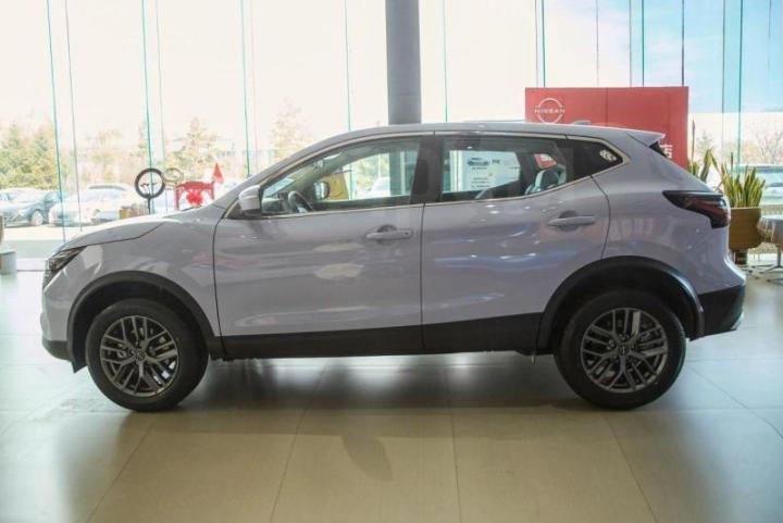 За Nissan Qashqai 3 поколения (рестайлинг) продавец собирается выручить около 3,37 млн рублей.…