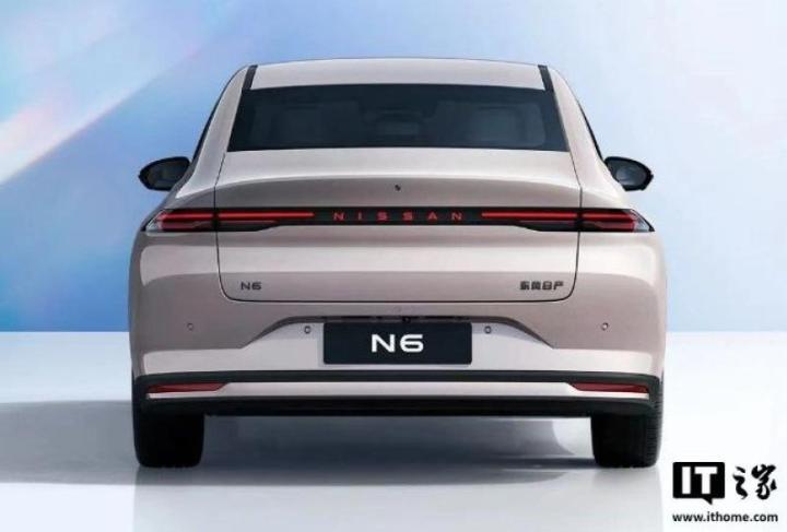 Снаружи N6 продолжает минималистичный стиль N7. Передок с разделенными фарами, где сверху идет…