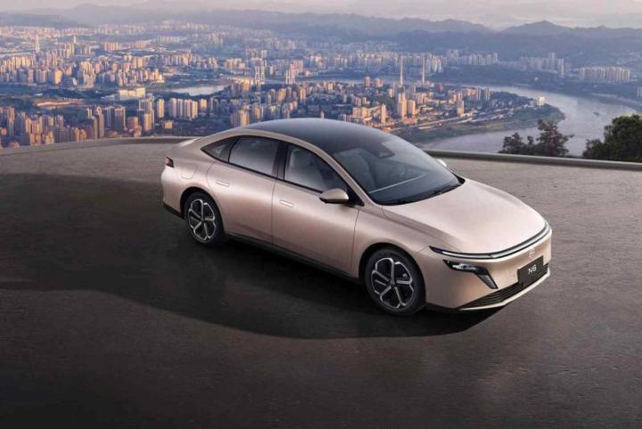 Седан с ИИ, который понимает вас с полуслова: Dongfeng Nissan N6 стартует от 1,3 млн рублей