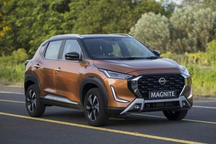 Леворульный Nissan Magnite для Ближнего Востока
