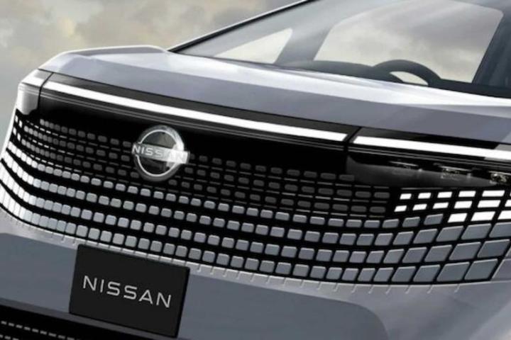 Новый минивэн Nissan, претендующий на лавры Toyota Alphard, готовится к премьере