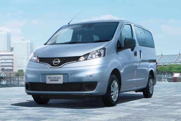 В популярном в Японии минивэне Nissan теперь можно будет ночевать с комфортом