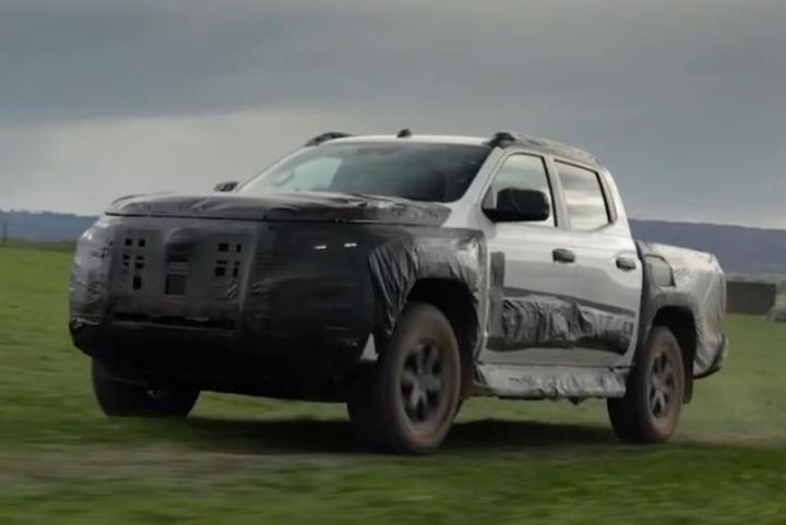 Тестовый прототип нового поколения Nissan Navara