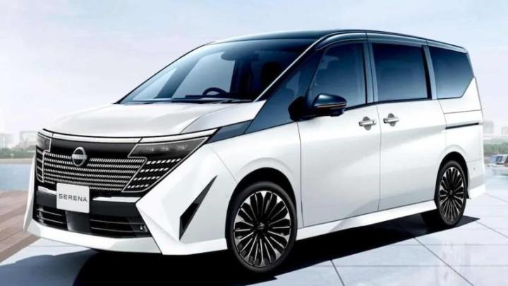 Рендер обновленного Nissan Serena