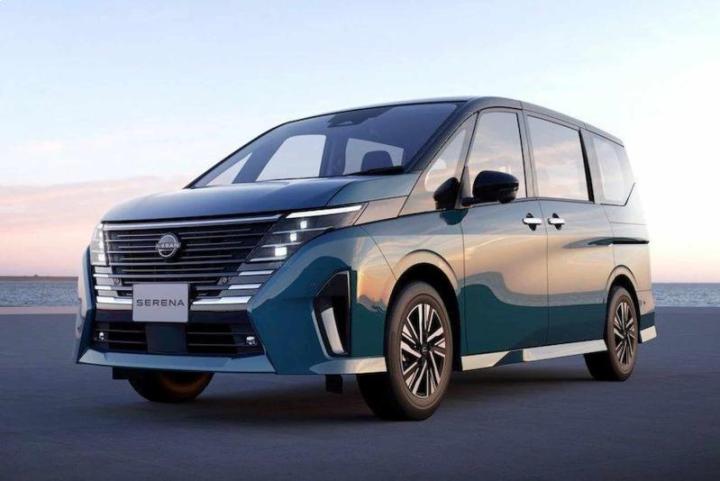 Актуальный Nissan Serena
