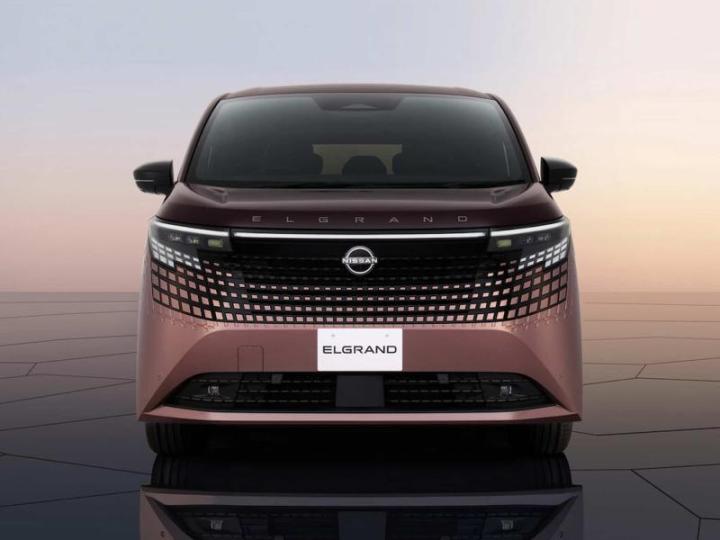 Конкурент Toyota Alphard от Nissan будет стоить в Японии всего 2,4 млн рублей
