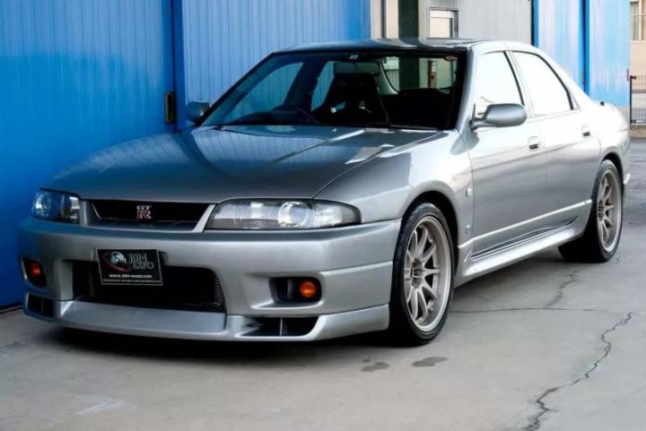Nissan Skyline GT-R Autech 1998