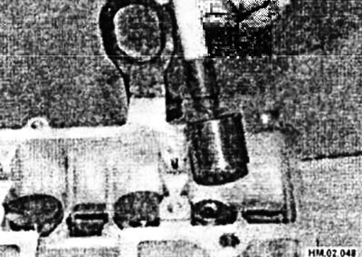 Резиновой присоской достаньте толкатели, уложите их в пакет (или отделение) с соответствующим…