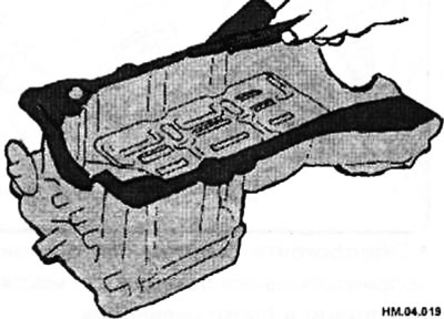 Извлеките прокладки масляного поддона.