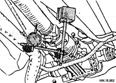Вымерайце біццё карданнага вала ў некалькіх месцах, пракручваючы ўручную прывадны фланец галоўнай…