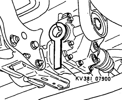 1. Каб не пашкодзіць сальнік са боку галоўнай перадачы, перад усталёўкай прываднага вала спачатку…